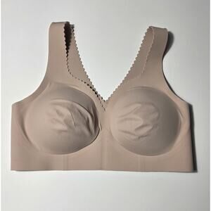 Evelyn & Bobbie The Evelyn Bra Size Small Women's Nude